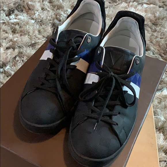 Louis Vuitton sneakers - Picture 1 of 5